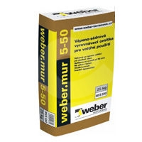 Vápeno-sádrová vyrovnávací omítka pro vnitřní použití Weber mur 5-50 25kg
