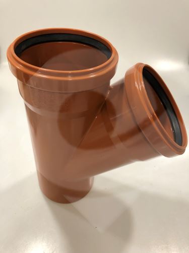 Kanalizační odbočka KGEA 45 a 87 st.