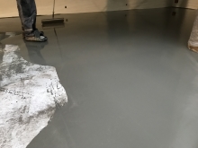 Finální dekorativní samonivelační cementová hmota Sikafloor 432 DecoCem light grey 25kg