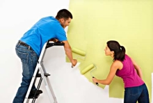Malování stěny válečkem běžnou interiérovou barevnou barvou v 1 vrstvě, cena práce za m2