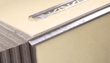 Okapová balkonová lišta k dlažbě Cezar eloxovaný hliník stříbrný 2,5m