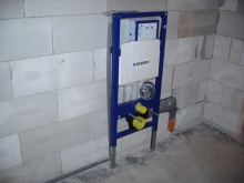 Montáž  splachovací WC nádržky (podmítkový modul) - zakotvení, připojení vody a odpadu, cena práce bez materiálu  za ks