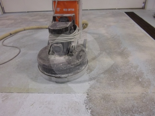 Broušení betonové podlahy (cemflow), cena práce za m2